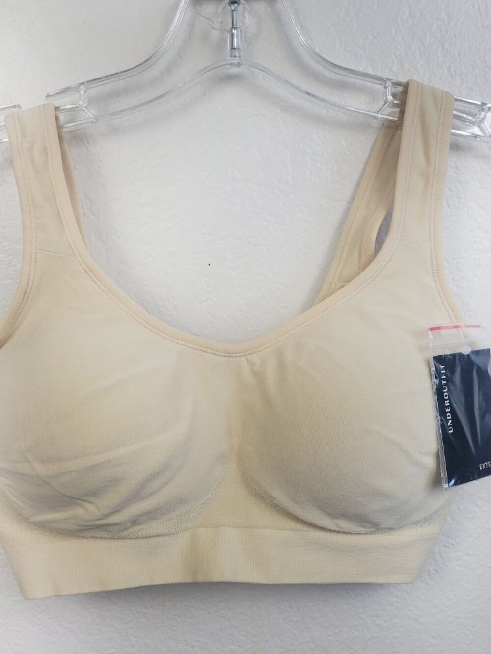NWT Underoutfit 457 The Comfort Shaping Bra Size Medium M Beige New Extender